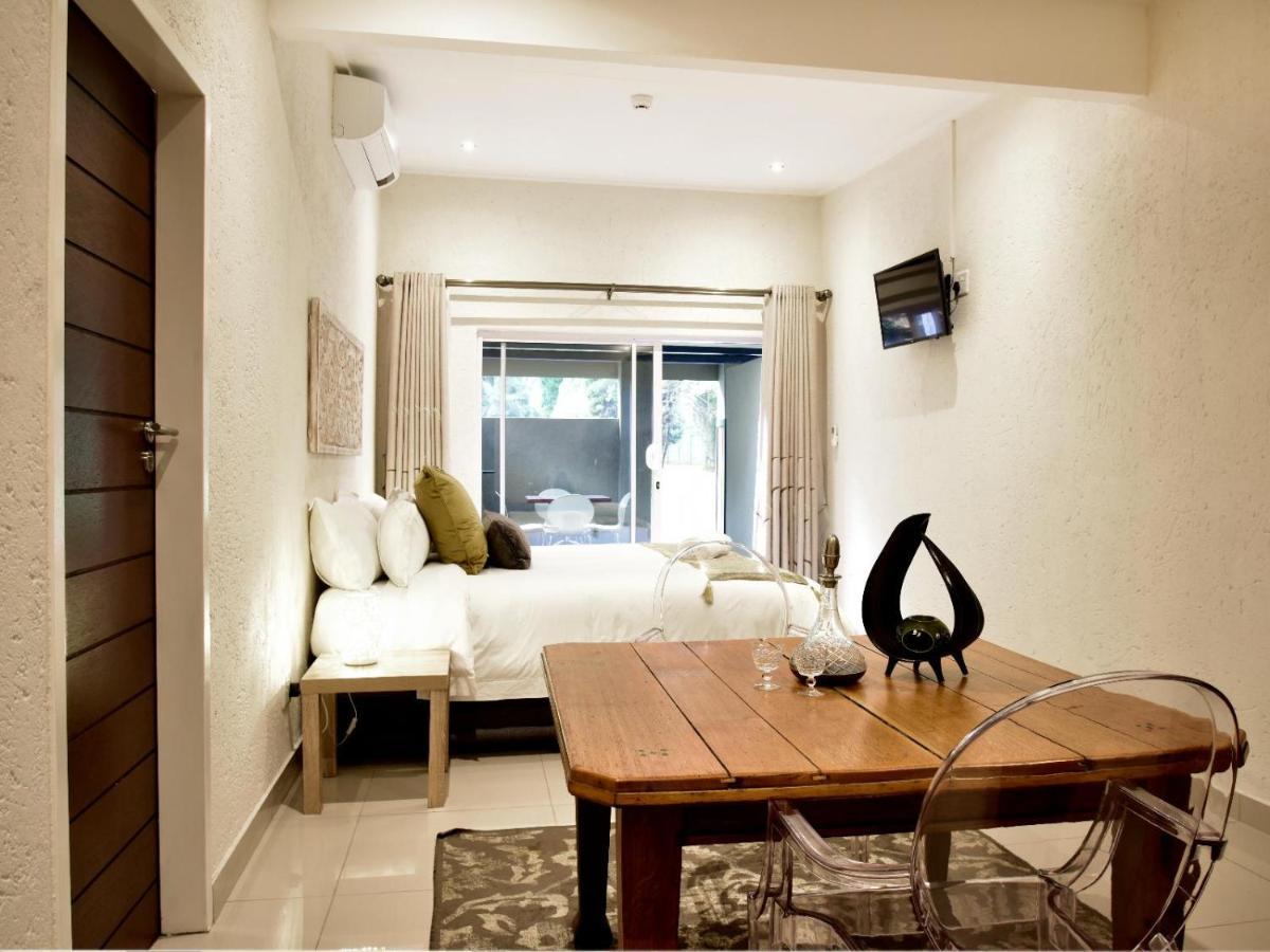 Five O'Clock Zen Boutique Guest House سنتوريون المظهر الخارجي الصورة